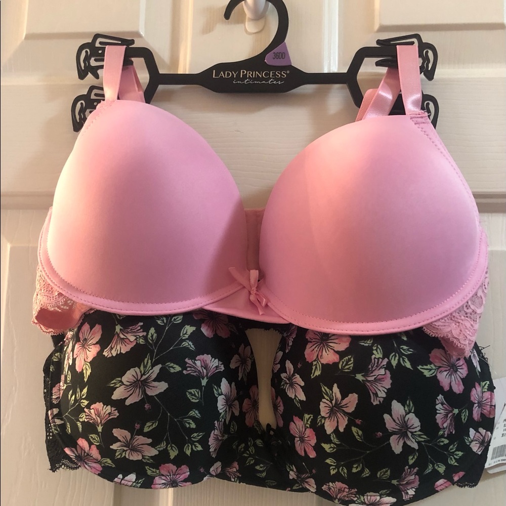 Lot of two Bras size 36DD